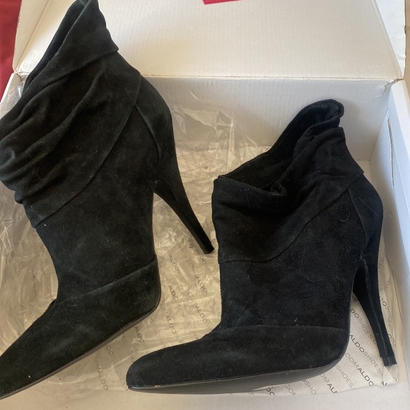 Aldo Black Suede Ankle Bootie Heels - Picture 2 of 4